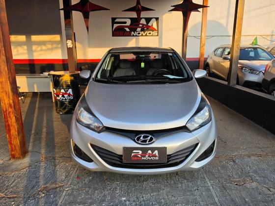 HYUNDAI HB20S 1.0 COMFORT PLUS 12V FLEX 4P MANUAL HYUNDAI HB20S 1.0 COMFORT PLUS 12V FLEX 4P MANUAL